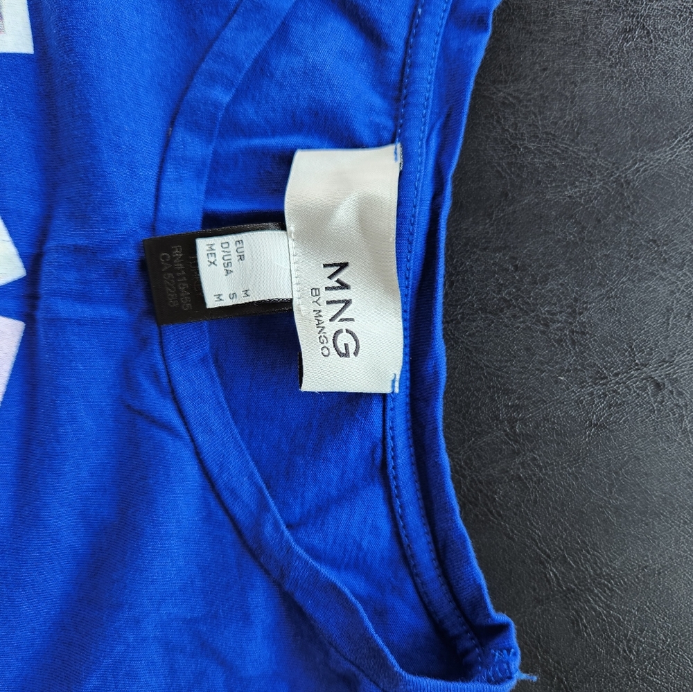 Blue top - Picture 2 of 3